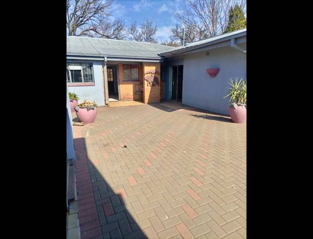 3 BEDROOM HOUSE FOR SALE IN VANDERBIJLPARK CW 1